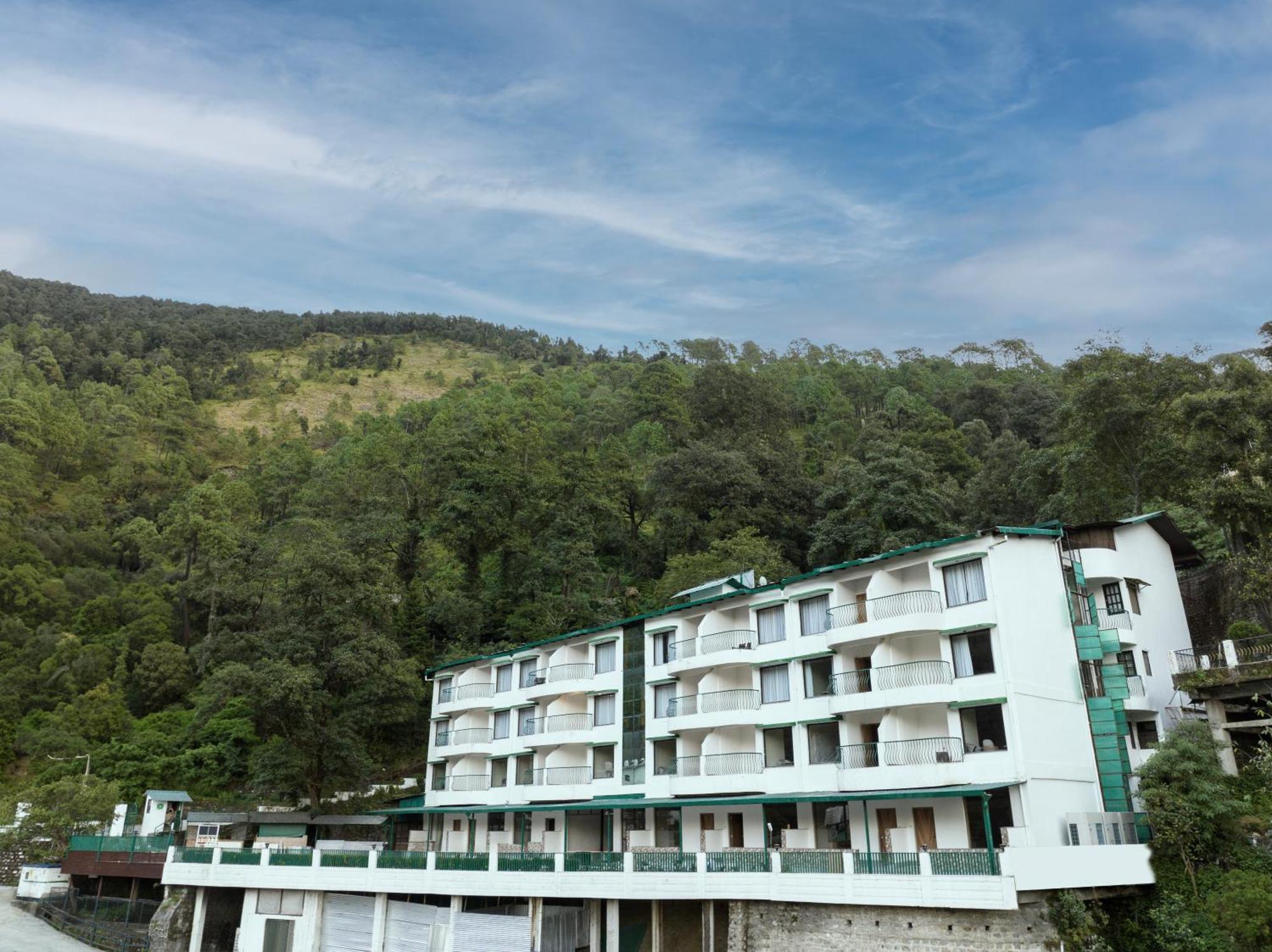 Sterling Nainital Hotel Exterior photo